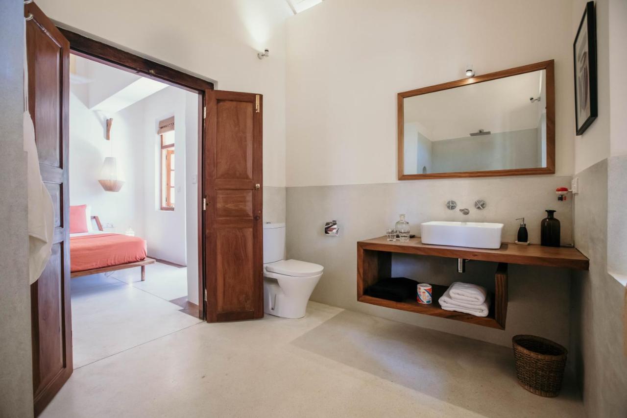 Kara Hotel Ahangama Kültér fotó